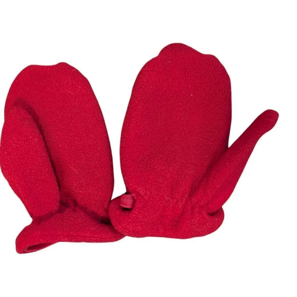 Disney Winnie the‎ Pooh Vintage red fleece mittens